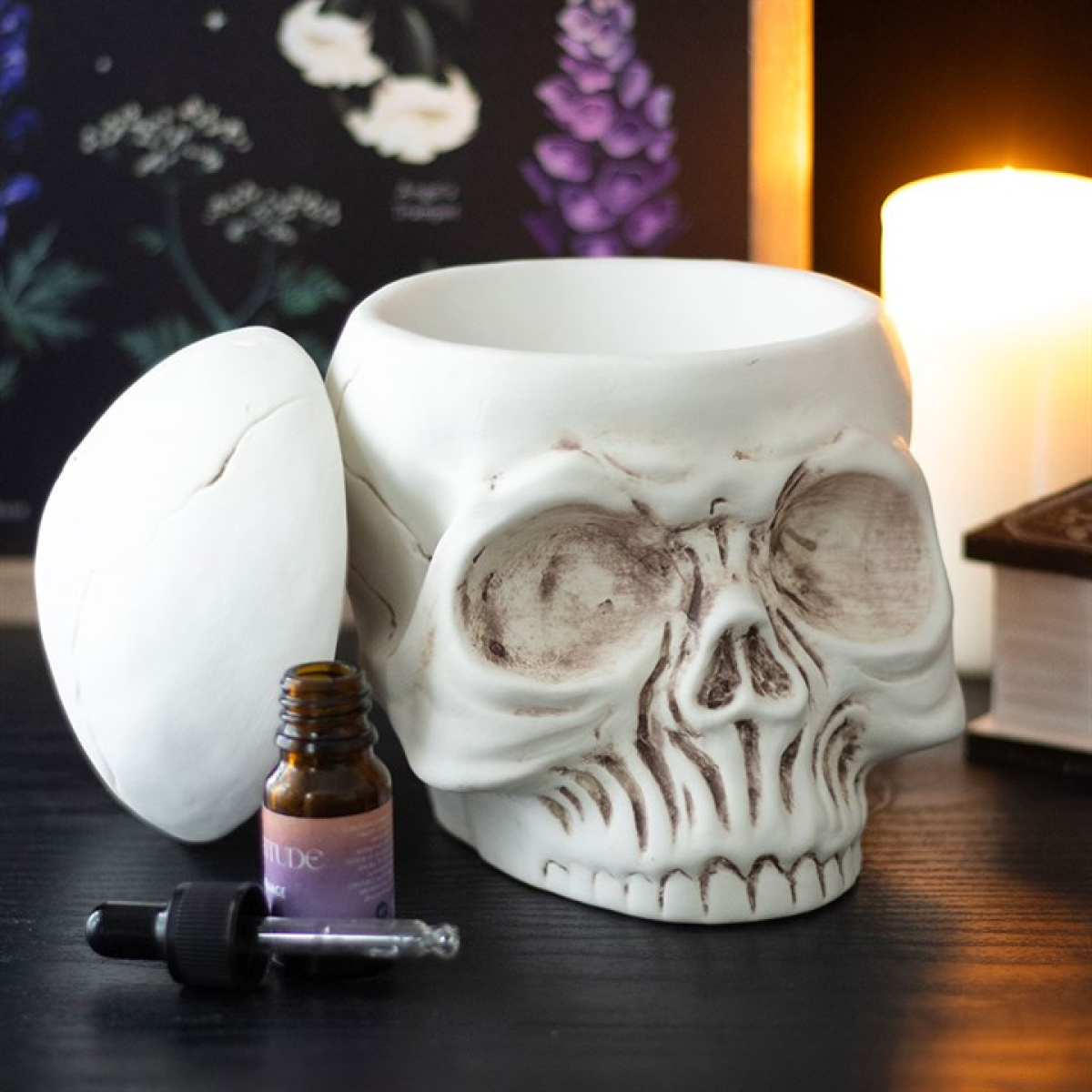 Weathered Skull Oil Burner and Wax Warmer