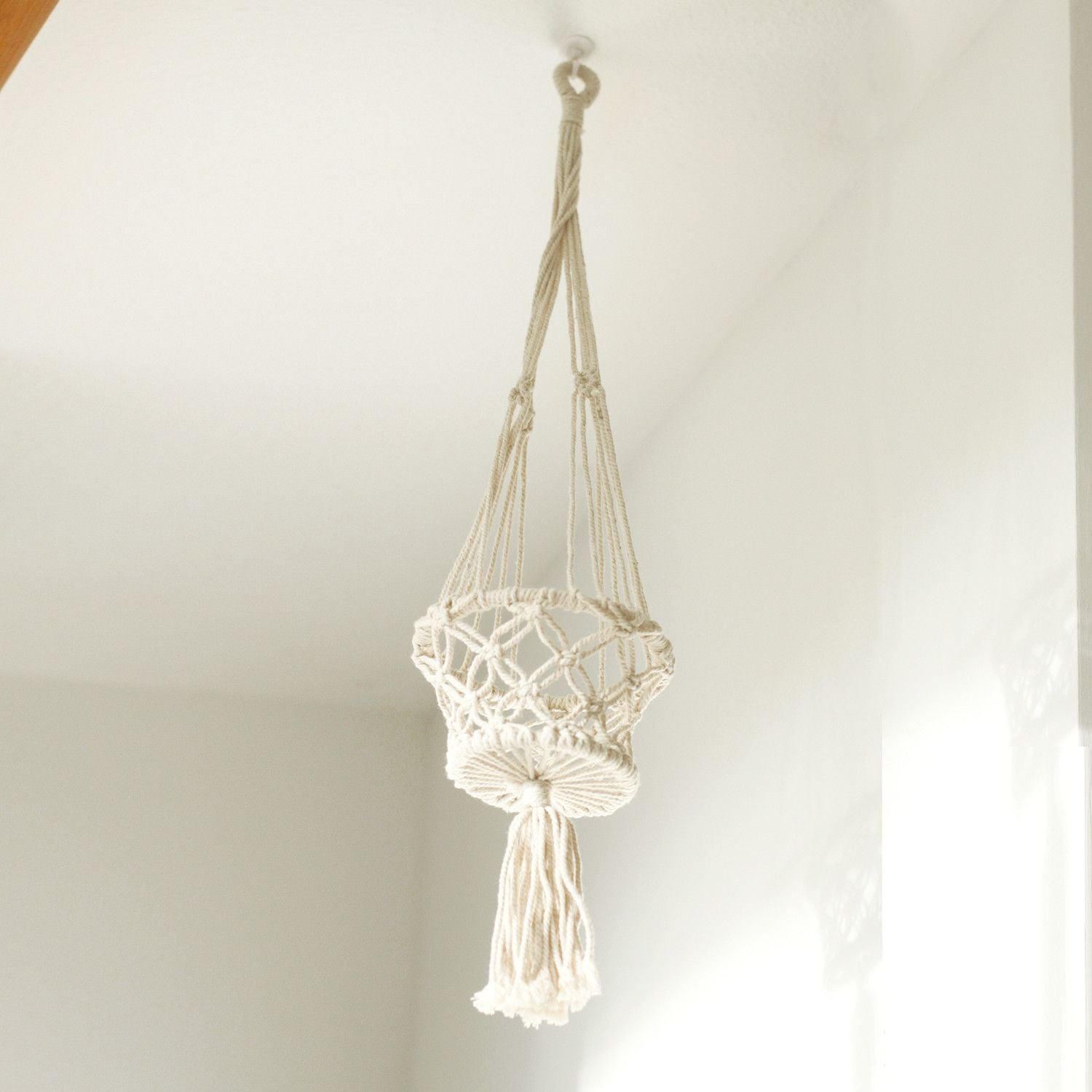 Macrame Pot Holder - Single Small Pot